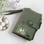 Personalizado portátil floral cruz huevos de Pascua de cuero de tres pliegues billetera con nombre y correa de muñeca de cumpleaños de Pascua de regalo para las mujeres cristianas