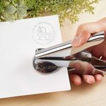 Gepersonaliseerde Initiaal Boek Embosser Stempel Handheld Embosser Set met Tekst en Naam Verjaardags Cadeau voor Boekwormen Boekenliefhebbers