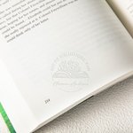 Gepersonaliseerde Ex Libris UIT DE BIBLIOTHEEK VAN Naam Embosser Stempel met Zwarte Opbergzak Boekclub Cadeau voor Boekenliefhebbers Bibliothecaris