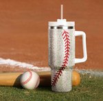 Vaso isotérmico personalizado de 40 oz con número y nombre de béisbol de voleibol Regalo diario de cumpleaños para los amantes del deporte