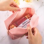 Personalizado En Mi Era Comprometida Futura Señora Bolsa de Maquillaje de Cuero con Nombre Compromiso Ducha Nupcial Despedida de Soltera Regalo para Mujeres