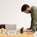 Personalized Acrylic Flower Name Sign Desk Nameplate Office Decor Congratulate Appreciation Gift for Colleague Family