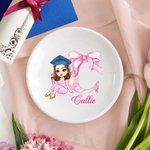 Gepersonaliseerde Graduate Character Pink Bow Initial Ceramic Trinket Jewelry Dish met naam Gefeliciteerd Graduation Gift voor vrouwen
