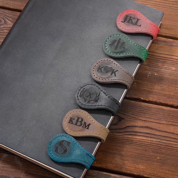 Personalized Magnetic Leather Bookmark Clip with Initial Monogram Reading Accessory Gift for Friends Bookworm