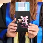 Porte passeport personnalisé en cuir PU avec nom Graduation Girl Bow Initial Graduation Birthday Gift for Girls Schoolmates