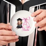 Gepersonaliseerde Graduate Character Pink Bow Initial Ceramic Trinket Jewelry Dish met naam Gefeliciteerd Graduation Gift voor vrouwen