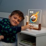 Luce notturna LED con base in legno personalizzato con nome e numero design palla infuocata regalo di compleanno per gli amanti dello sport