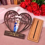 Personalized Cartoon Hugging Couple Heart Tree Wooden Plaque with Engraved Names Desktop Decor Valentine's Day Anniversary Gift for Couples