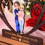 Personalized Cartoon Hugging Couple Heart Tree Wooden Plaque with Engraved Names Desktop Decor Valentine's Day Anniversary Gift for Couples