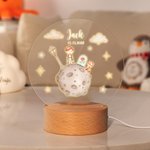 Personalisiertes Prinz Fuchs Rose Acryl LED-Nachtlicht mit Namen Datum Holzsockel Kinderzimmer Deko Geburtstag Geschenk für Jungen und Mädchen