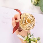 Penna floreale con rosa di carta rustica personalizzata in spago con nomi e nastro per libri degli ospiti decorazione matrimonio regalo per coppie