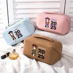 Borsa per il trucco in pelle personalizzata con nome dell'anno e maniglia Accessori da viaggio Cerimonia di laurea Regalo di compleanno per donne ragazze