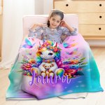 Manta personalizada con arcoíris mariposas flores y un unicornio con nombre regalo de cumpleaños y Día del Niño para amantes de los unicornios
