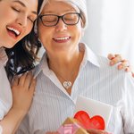 Personalized Engraved Heart Photo Necklace with Text Birthday Anniversary Gift for Family Friend