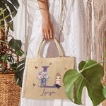 Bolso de yute reutilizable con nombre personalizado con flores de nacimiento y personaje de dibujos animados regalo de cumpleaños para mujeres y niñas