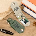 Personalisierte Multicolor Graduation Cap Foto Leder Schlüsselanhänger mit Namen und Jahr motivierende Graduierung Geschenk für Absolventen