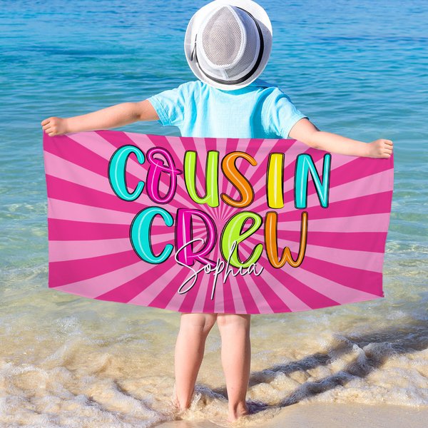 Gepersonaliseerde Multicolor Retro Cousin Crew Ray Ontwerp Oversized Sneldrogende Strandhanddoek met Naam Verjaardag Strand Zwembad Feest Cadeau voor Familie