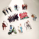 Personalisierte Foto Form Transparent Acryl Plaque mit Text und hölzernen Sockel Desk Decor Hochzeit Graduierung Geburtstag Geschenk für Freunde Familie