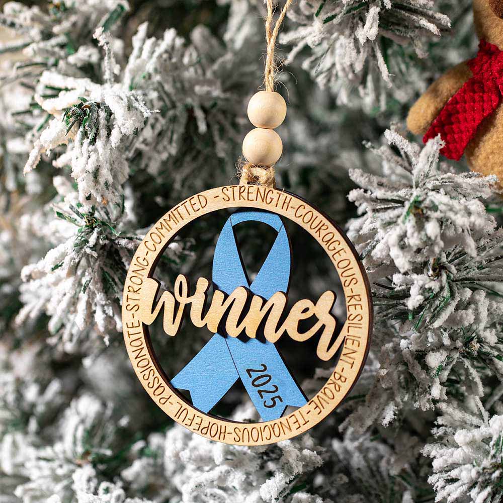 Ornement personnalisé en bois avec ruban gravé de sensibilisation au cancer et nom de l'année Décoration de l'arbre de Noël Cadeau de survivant pour les femmes qui luttent contre le cancer