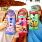 Personalizzato Fantasia Numero Unicorno Dinosauro Veicolo 16 oz Bambino Nome Bottiglia d'acqua con manico Cannuccia in silicone Torna a scuola Regalo di compleanno per ragazzo ragazza