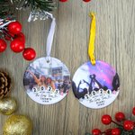 Personnalisé The Eras Tour Friendship Bracelet Design Photo Ceramic Christmas Ornament with City and Year Christmas Tree Decor Gift for Music Lover