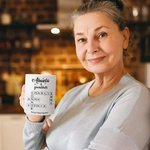 Gepersonaliseerde Family Forever Linked Together Kruiswoordraadsel 11 oz Keramische Mok met 2-8 Namen Verjaardag Housewarming Gift voor Moeder Oma