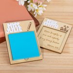 Set di porta note appiccicose in legno 3D personalizzate con nome e testo incisi Regalo di fine anno di apprezzamento per l'insegnante