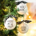 Personalised Mr and Mrs Wedding Ornament Set of 3 Christmas Hanging Ball Holiday Party Christmas Tree Decoration Newlywed Couple Anniversary Gift