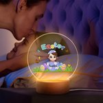 Pascua personalizado colorido Craked cáscara de huevo rota de dibujos animados Niño Niña Luz de noche LED con base de madera y el nombre de Pascua decoración de la habitación del partido de regalo par