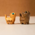 Statuetta di gatto in legno personalizzata con nome inciso decorazione fatta a mano idea regalo di compleanno per amanti dei gatti
