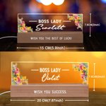 Personalisierte Floral Boss Lady Name LED-Nachtlicht mit Text und hölzerne Basis Home Decor Geburtstagsgeschenk für Frauen Führer