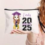 Personalisierte 2025 Cartoon Graduate Charakter Leinen Wristlet Makeup Tasche mit Namen Graduierung Zeremonie Geburtstag Geschenk für Frauen Mädchen