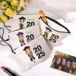 Personalisierte 2025 Cartoon Graduate Charakter Leinen Wristlet Makeup Tasche mit Namen Graduierung Zeremonie Geburtstag Geschenk für Frauen Mädchen
