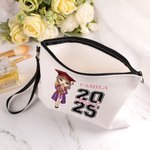 Personalisierte 2025 Cartoon Graduate Charakter Leinen Wristlet Makeup Tasche mit Namen Graduierung Zeremonie Geburtstag Geschenk für Frauen Mädchen