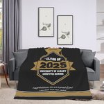 Gepersonaliseerde Multicolor Afstudeerhoed Zachte Fleece Deken met Jaar Schoolnaam en Warme Tekst Klas van 2025 Cadeau voor Afgestudeerde