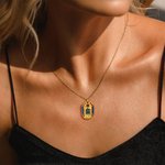 Collier de scarabée personnalisé avec nom gravé Egypte Cadeau d'anniversaire pour les passionnés de la culture égyptienne ancienne