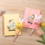 Personalisiertes Aquarell Osterhase A5 Spiral-Notizbuch und Pompon Plüsch Gelstift Set mit Namen Linierte Seiten Geburtstag Ostern Geschenk für Kinder