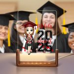 Personlig tecknad Graduate Character LED-nattlampa med namn och träbas Hemmabordsdekoration Grattis Graduation Present till skolkamrater Vänner