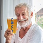 Gepersonaliseerd Voetbal Voetbal Coach Ontwerp 16 oz Naam Bier Pint Glas Bier Mok met Handvat Verjaardag Waardering Gift voor Coach