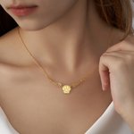 Personalisierte bilaterale hohle Engelsflügel Pfote drucken Halskette mit Namen Geburtstag Haustier Verlust Memorial Geschenk für Tierbesitzer Liebhaber