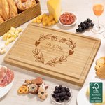 Planche à découper pour charcuterie en bambou FSC avec nom, date et jus de fruit Cadeau de pendaison de crémaillère pour couple