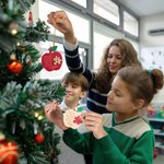 Personalised Engraved Wooden Apple Puzzle Ornament with Name and Year Back to School Appreciation Gift for Teacher