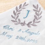 Mouchoir en Dentelle Personnalisé avec Nom Date et Initiale Brodés Linge 100% Coton Motif Branche d'Olivier Cadeau de Mariage pour Mariée