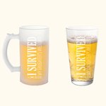 Gepersonaliseerd I Survived My Daughter's Wedding 16oz Bierglas met Voorletter en Datum Bruiloft Vaderdag Verjaardagscadeau voor Papa Opa Echtgenoot