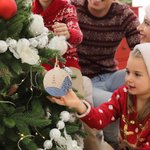 Estrella de madera personalizada grabada Ornamento del árbol de Navidad con 1 - 8 nombres y cuerda de cáñamo Navidad decoración del hogar regalo para la familia