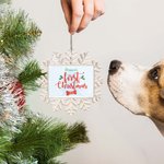 Personalisierte Hund erste Weihnachten Schneeflocke Ornament Christbaumschmuck Geschenk für Hundeliebhaber Hund Mama Hund Papa