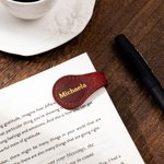 Personligt graverat namn Läder Magnetiskt bokmärke Clip Lästillbehör Födelsedagspresent för bokälskare Bokmal