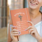 Personalisierte Geburt Blume Kreuz Bibel Vers A5 Lined Notebook mit Namen Kirche Studie Geburtstag religiöses Geschenk für Familie Freunde Christian