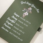 Personalisierte Geburt Blume Kreuz Bibel Vers A5 Lined Notebook mit Namen Kirche Studie Geburtstag religiöses Geschenk für Familie Freunde Christian