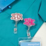 Badge personnalisé en acrylique avec monogramme Cadeau d'anniversaire pour médecin, infirmière, personnel médical